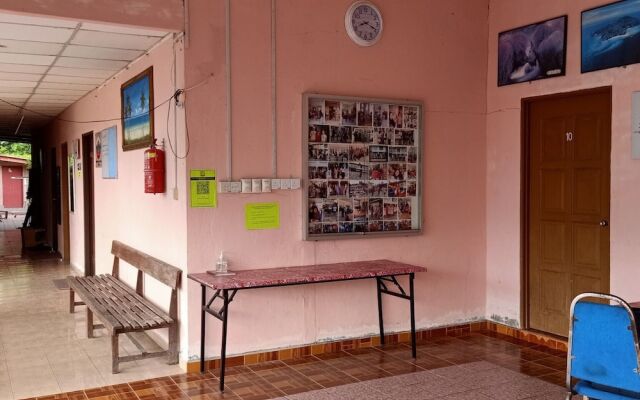 OYO Home 90352 Muan's Homestay