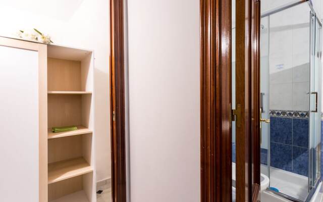 Holi-Rent Estudio Baños