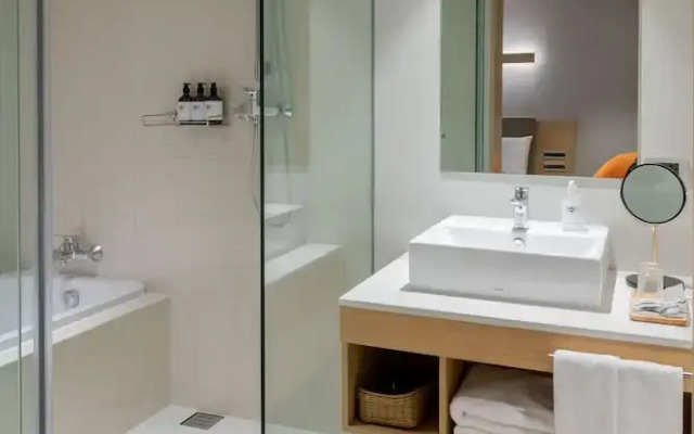Nishitetsu Hotel Croom Bangkok Silom
