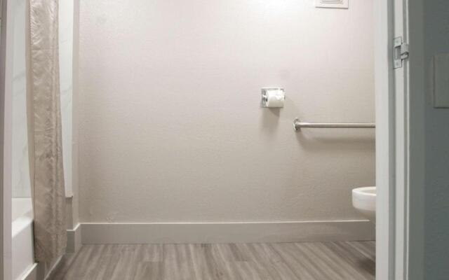 Motel 6 Charlotte, NC - Coliseum