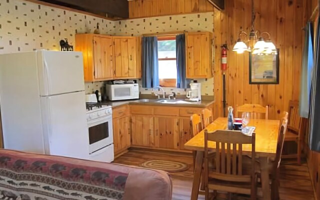 Timber Bay Lodge & Houseboats