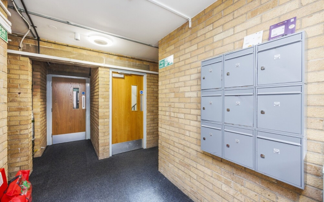 Vibrant Rooms NOTTINGHAM - SK