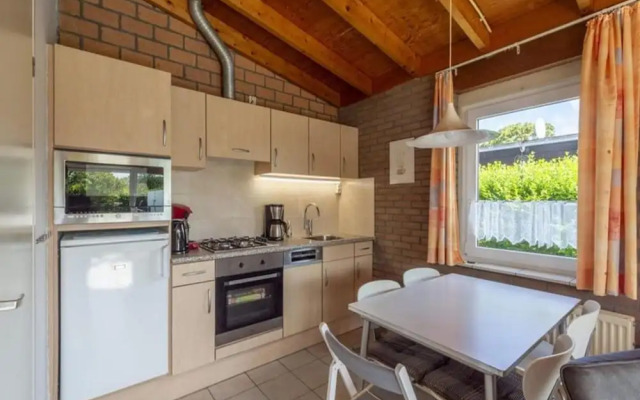 Modern Bungalow Close to the Beach