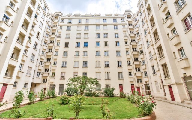 Apartment With Balcony Near Gare Montparnasse