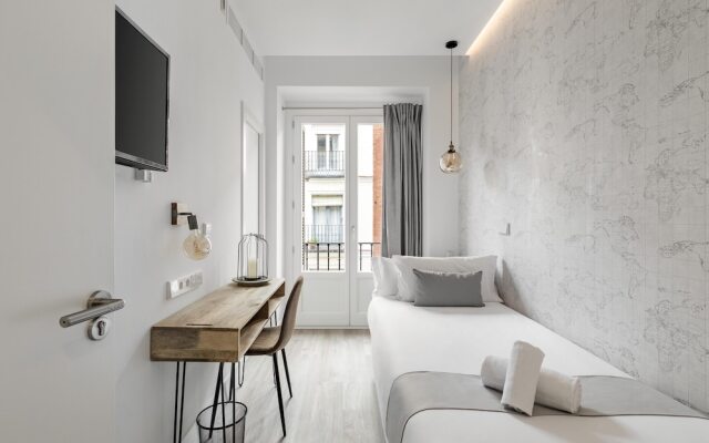 Dobo | Marco Polo Residence