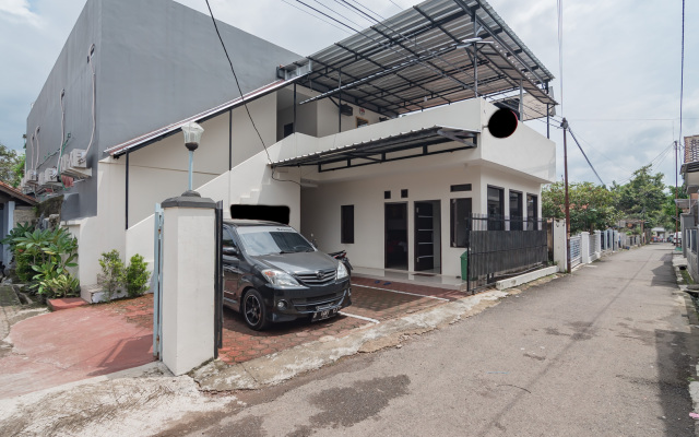 RedDoorz Syariah near Stasiun Cianjur
