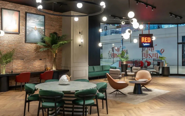 Radisson RED Izmir Point Bornova