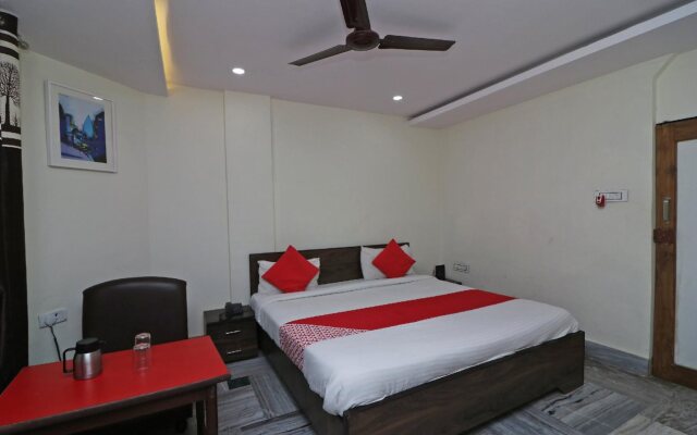 New Shanti Hotel by OYO Rooms