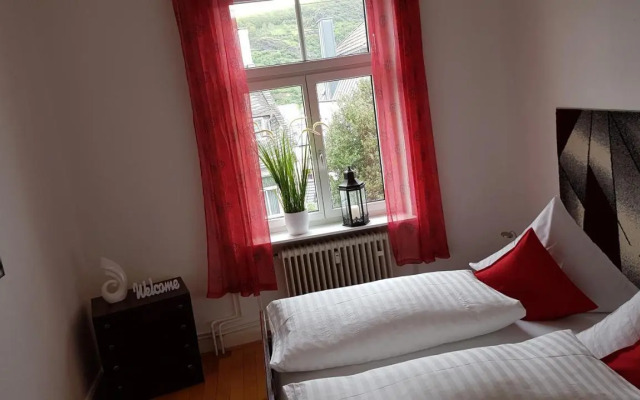 White House (1f) Boppard City