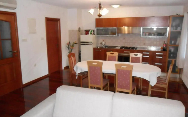Apartments Štefanac