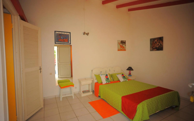 Au Domaine Des Bougainvilliers