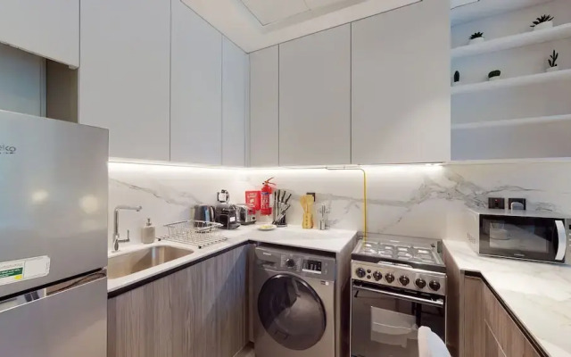 Euro Residence 105