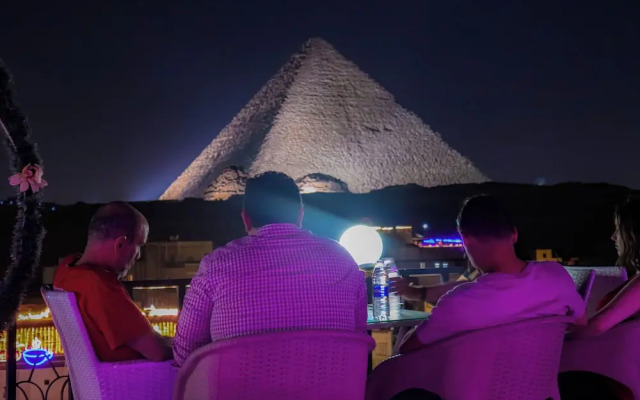 Golden Pyramids Inn