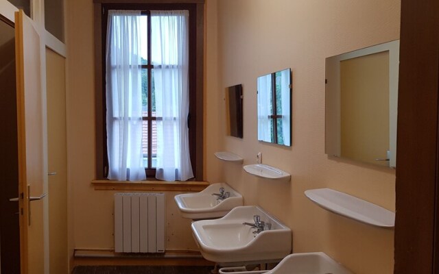 Domaine des Brimbelles Hostel