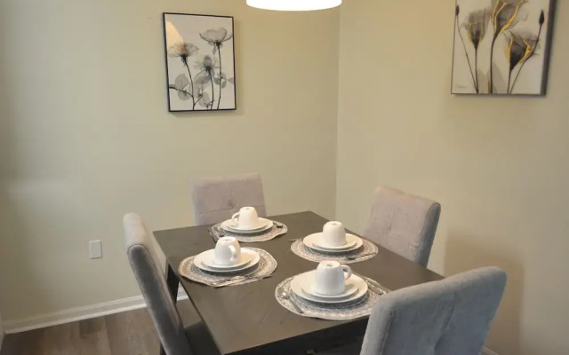 Stylish Condo Near Clearwater's Beach