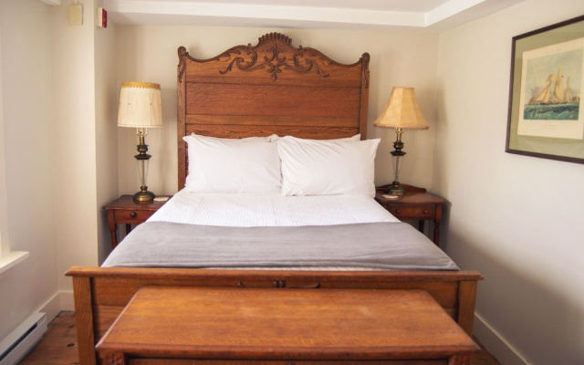 The General Stanton Inn