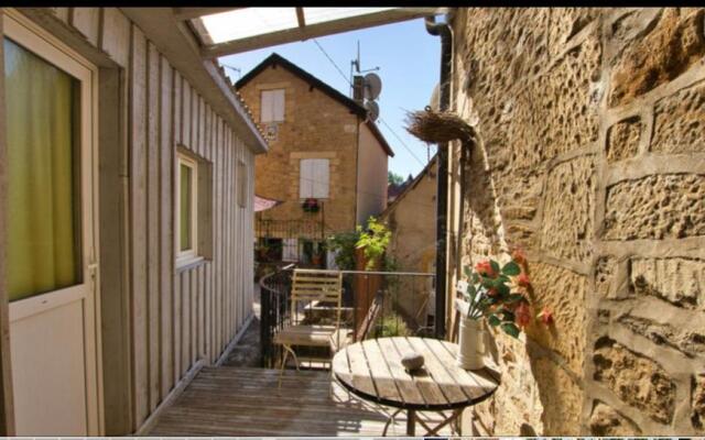 La Maison des Roches 4-6 personnes avec terrasse