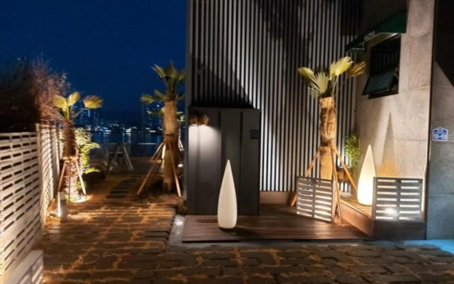 Busan Ragomare Pension