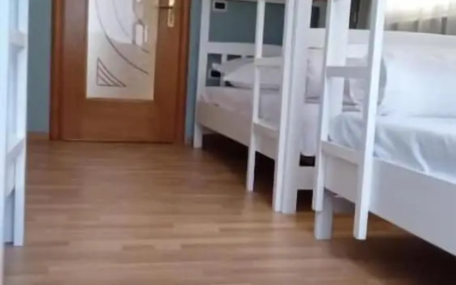 Mandarine Hostel