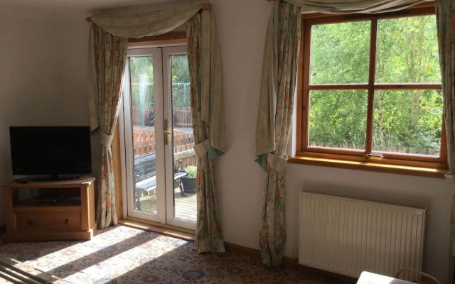 Inverness Apartments - Golf View