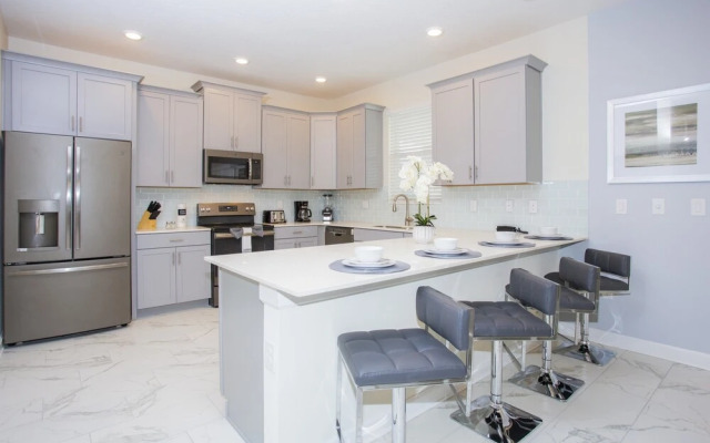 Champions Gate 1600 A