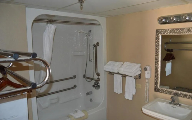 American Eagle Inn & Suites