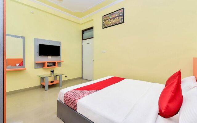 Hotel Suraj Villa By OYO Rooms