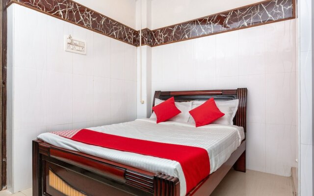 OYO 19396 Cristal Residency