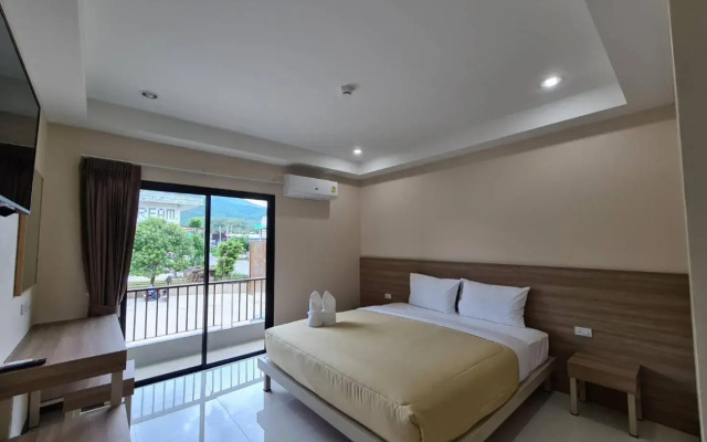 Grand Maihom Hotel