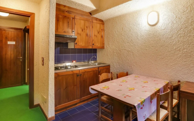 Pleasant Holiday Home in Artogne near Skiing