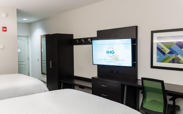 Holiday Inn Express Andalusia by IHG