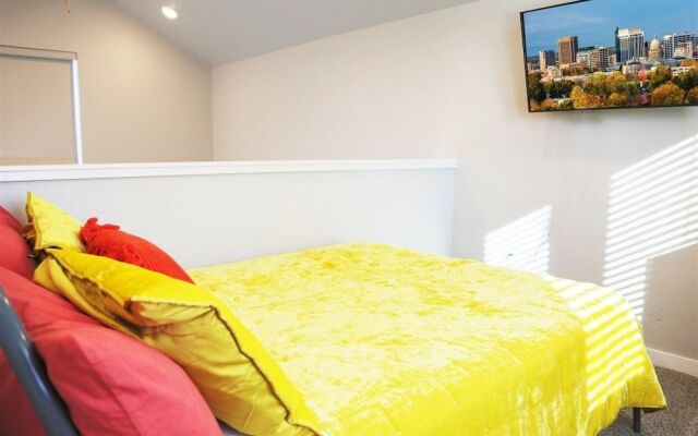 Perfect Little Place for the Traveling Professional