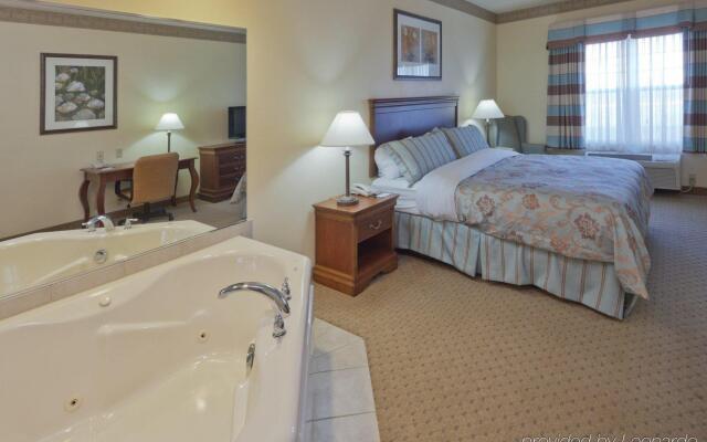 Country Inn & Suites by Radisson, Appleton North, WI