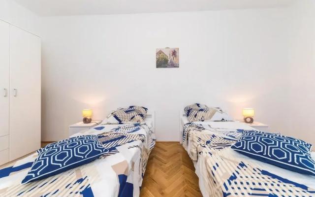 Amazing Home in Kastel Kambelovac With Wifi and 1 Bedrooms