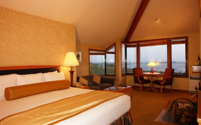 The Inn at the Tides