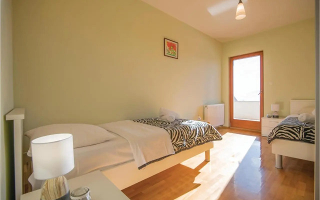 Three-Bedroom Holiday Home in Imotski