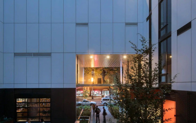 Thompson Seattle, by Hyatt