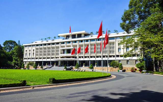 Royal Hotel