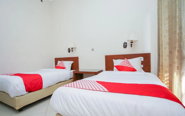 Hotel Ratna by OYO Rooms