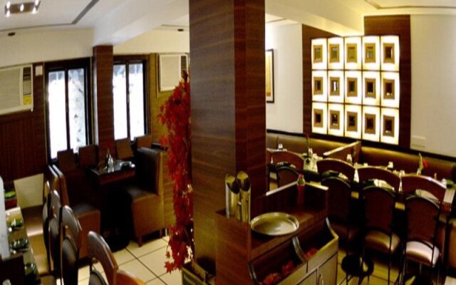 Hotel Vinamra Residency