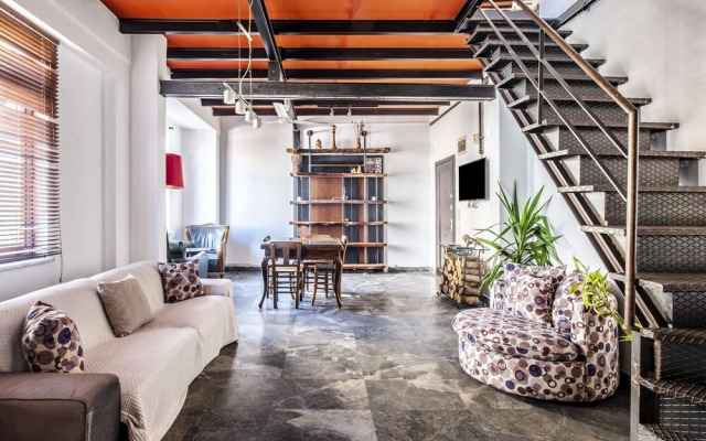 Authentic Flat With Excellent Location in Beyoglu