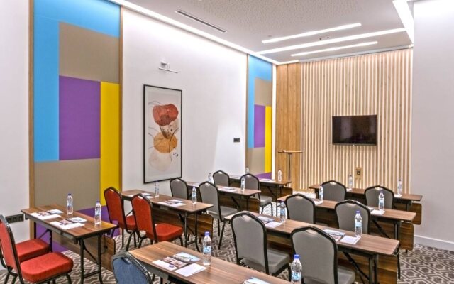 Hampton By Hilton Sakarya