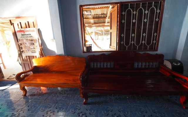 Ram Yai Homestay - Hostel