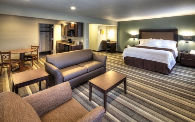 The East Avenue Inn & Suites