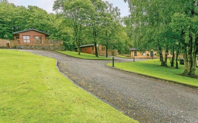 Charlesworth Lodges