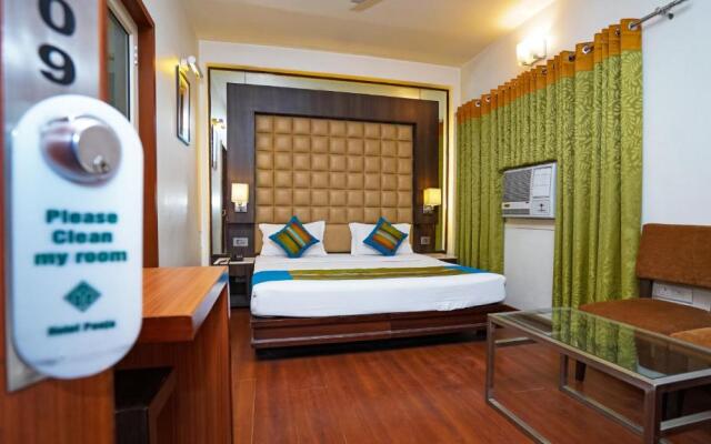 Hotel Pooja Palace