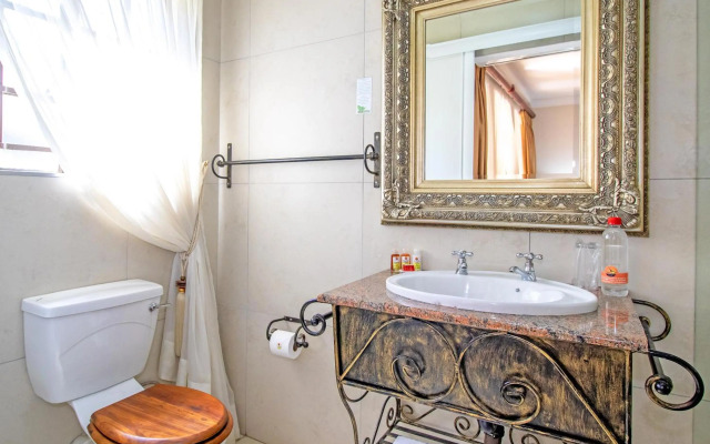 Afrique Boutique Hotel O.R. Tambo