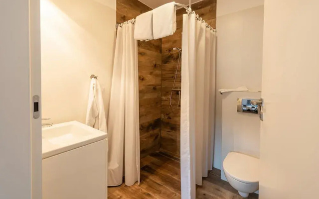 Shared Pool and Sauna, Mistelgau-obernsees