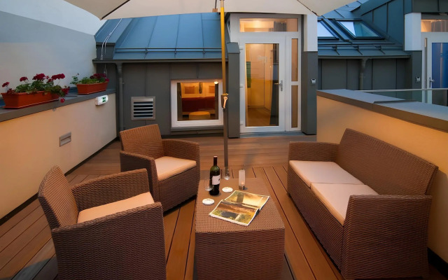 FortyPlusOne Hotel