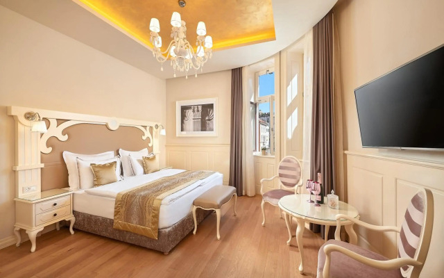 Piazza Heritage Hotel